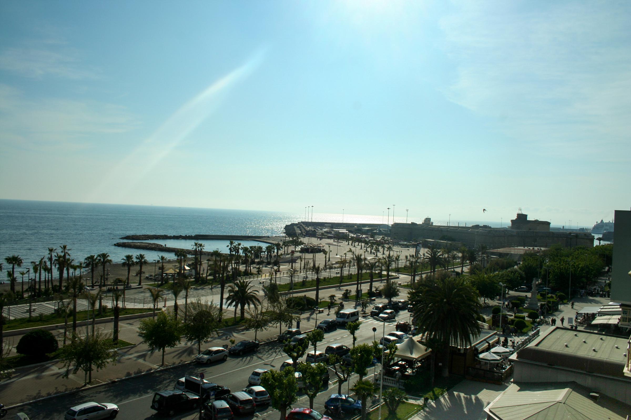 צ'יוויטווקיה Hotel Mediterraneo מראה חיצוני תמונה