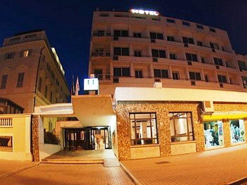 צ'יוויטווקיה Hotel Mediterraneo מראה חיצוני תמונה